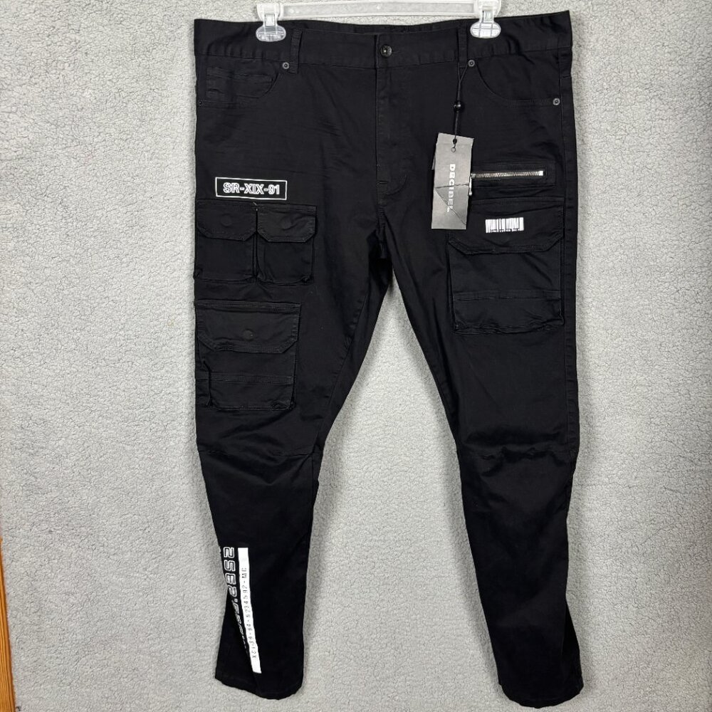 Decibel Men's Utility Printed Cargo Pants Black Waist 40 Inseam 32 NWT's.